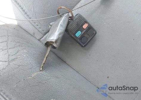 2007 Ford Mustang V6 Deluxe/V6 Premium из США, поврежденный, VIN 1ZVFT80NX75211227